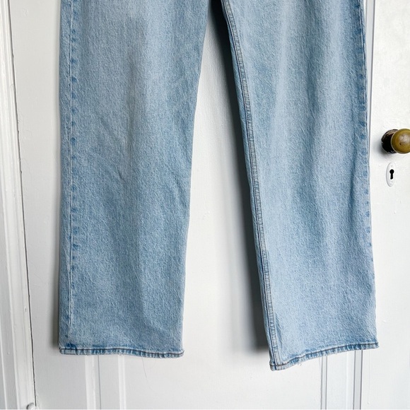 A&F • Curve Love Low Rise Baggy Jean medium light wash faded distressed loose - Picture 7 of 12